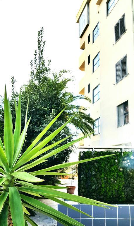 Hinterland Hotel Quartu Sant'Elena Bagian luar foto