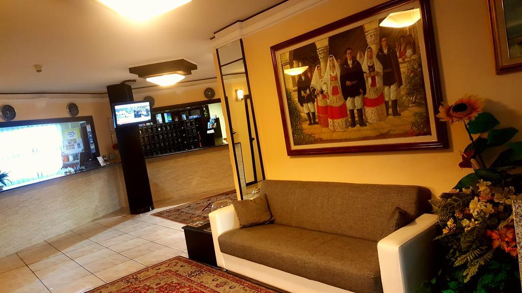 Hinterland Hotel Quartu Sant'Elena Bagian luar foto